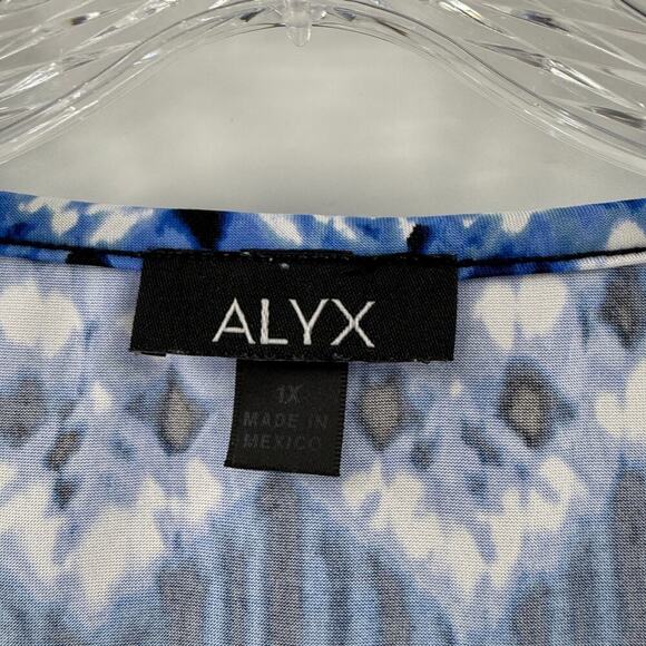 Alyx Blue Short Sleeve Cold Shoulder Geometric Pattern Pullover Blouse Size 1X - Picture 3 of 8